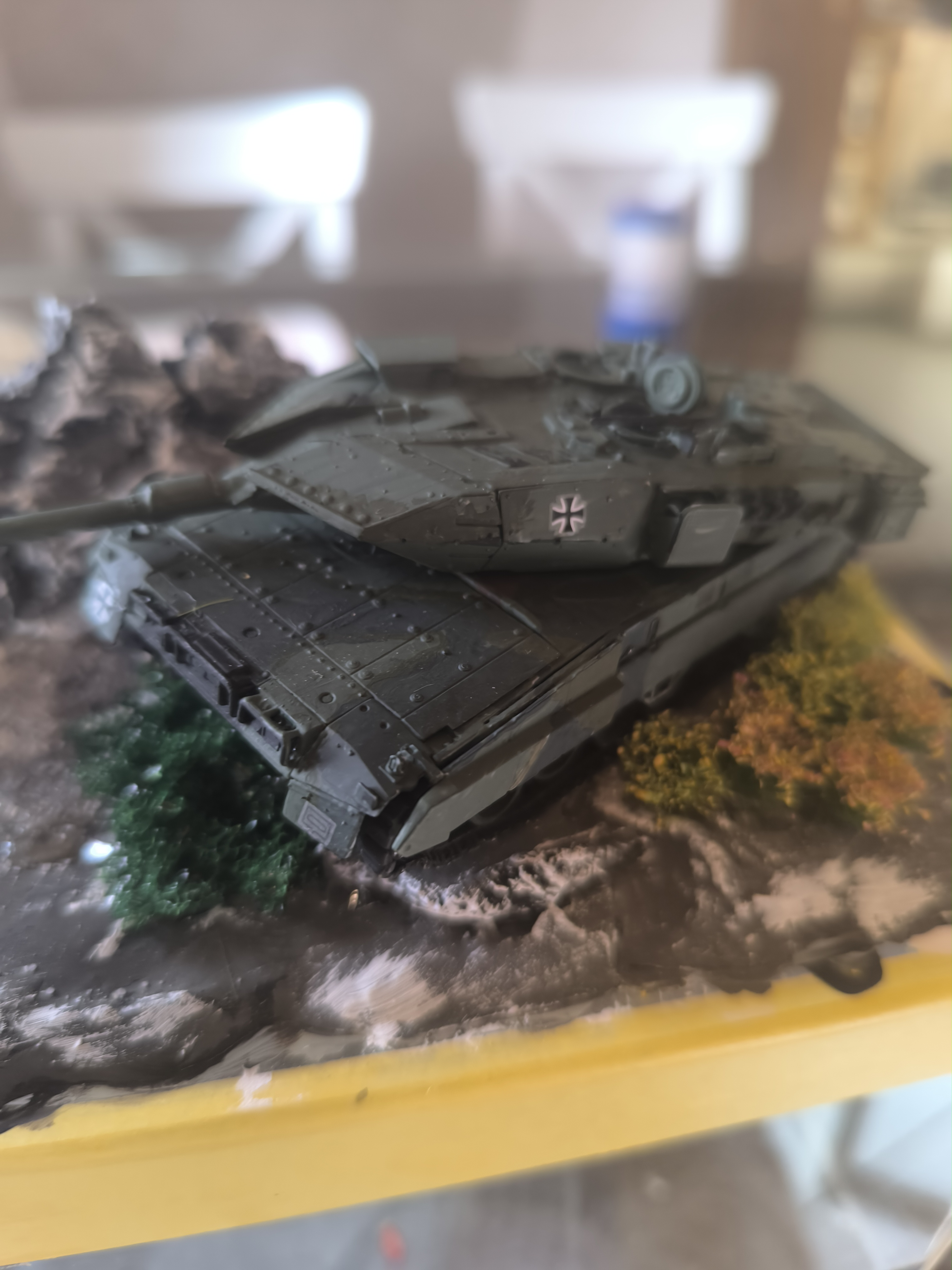 Leopard 2 Displaymodell - Handgefertigtes Schaustück