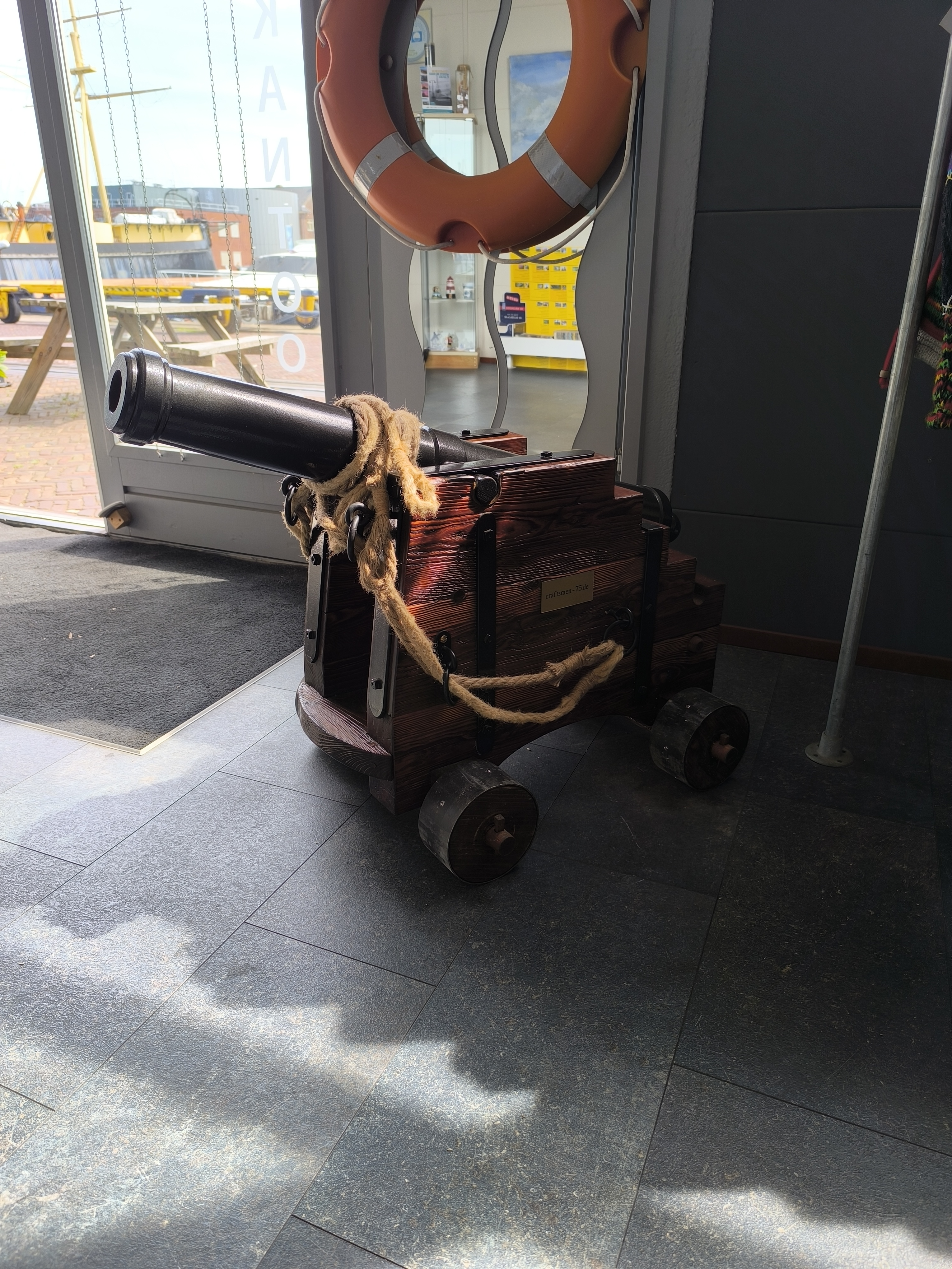 Maritime antike Kanone